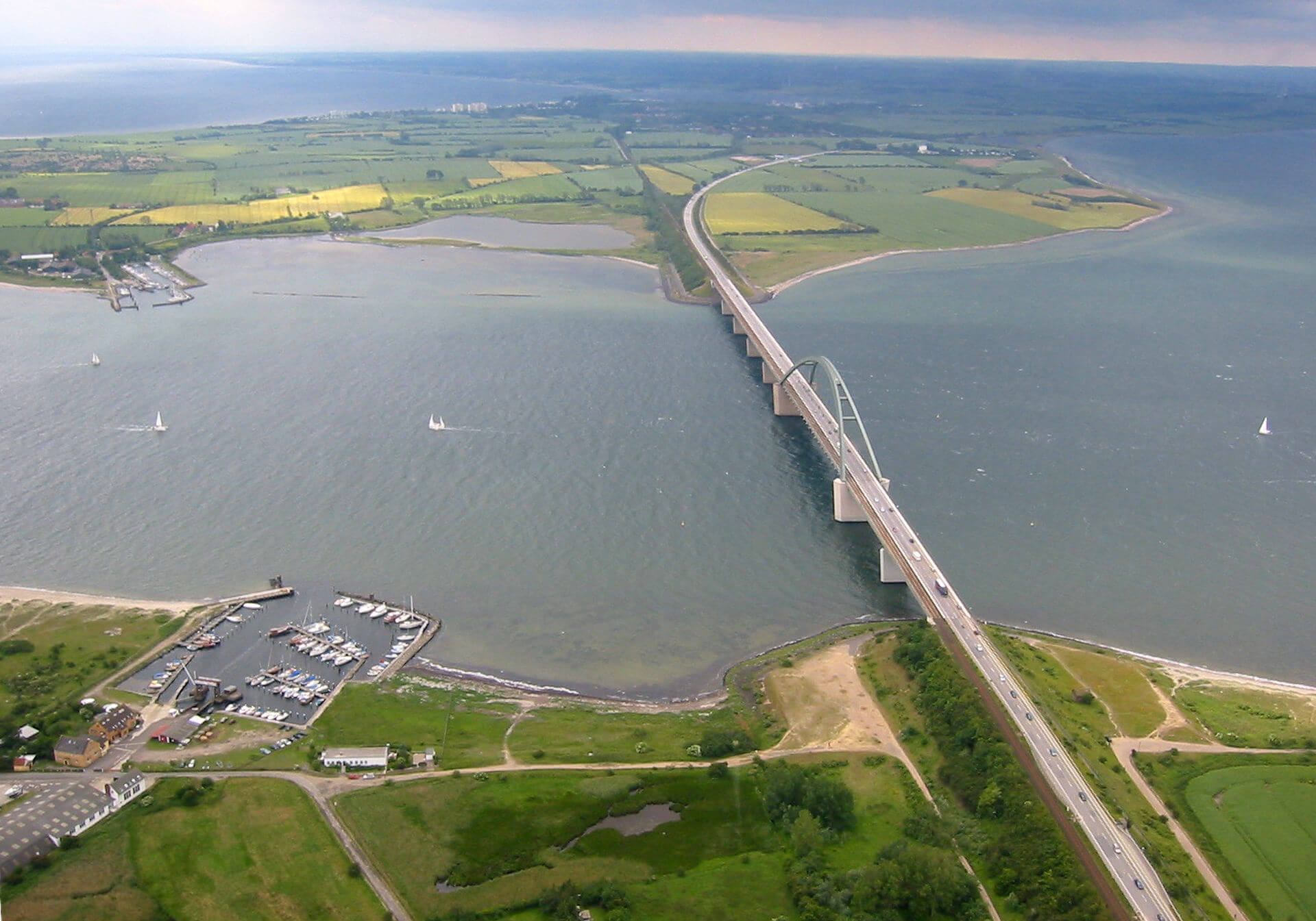 Luftbild Fehmarnsundbrücke nach Fehmarn